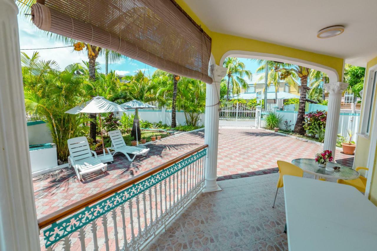 Villa Bella Charming Beachfront Guesthouse Blue Bay Ngoại thất bức ảnh
