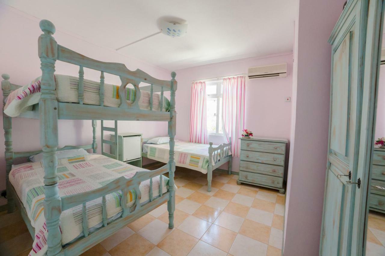 Villa Bella Charming Beachfront Guesthouse Blue Bay Ngoại thất bức ảnh