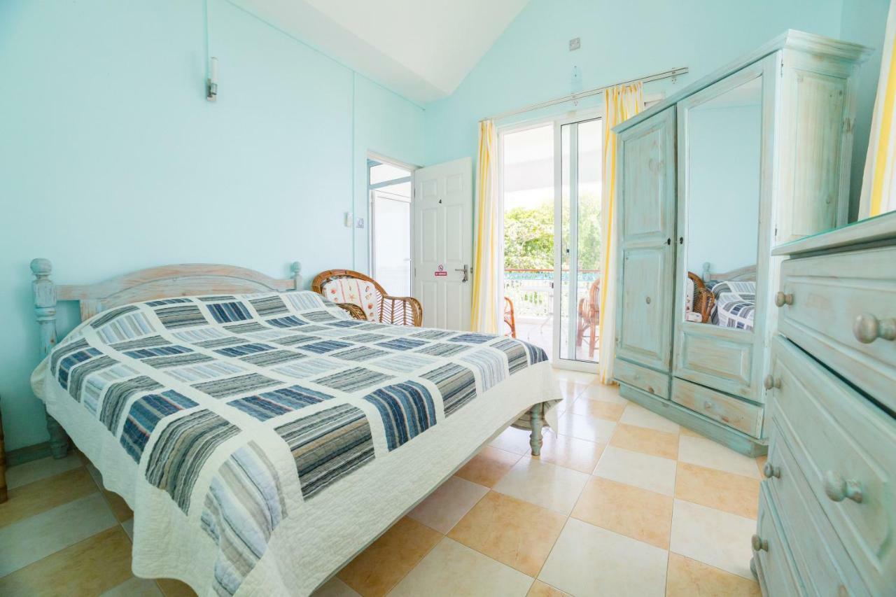 Villa Bella Charming Beachfront Guesthouse Blue Bay Ngoại thất bức ảnh