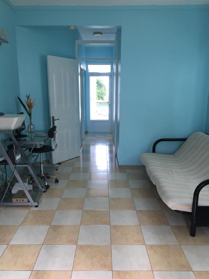 Villa Bella Charming Beachfront Guesthouse Blue Bay Ngoại thất bức ảnh